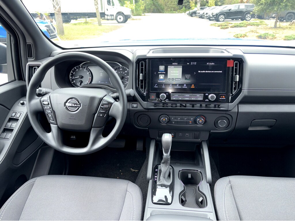 2026 Nissan Frontier Crew Cab SV photo 4