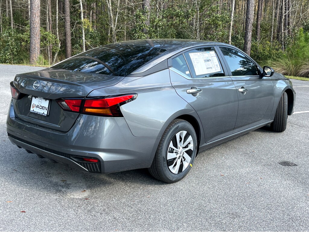 2024 Nissan Altima 2.5 S photo 2