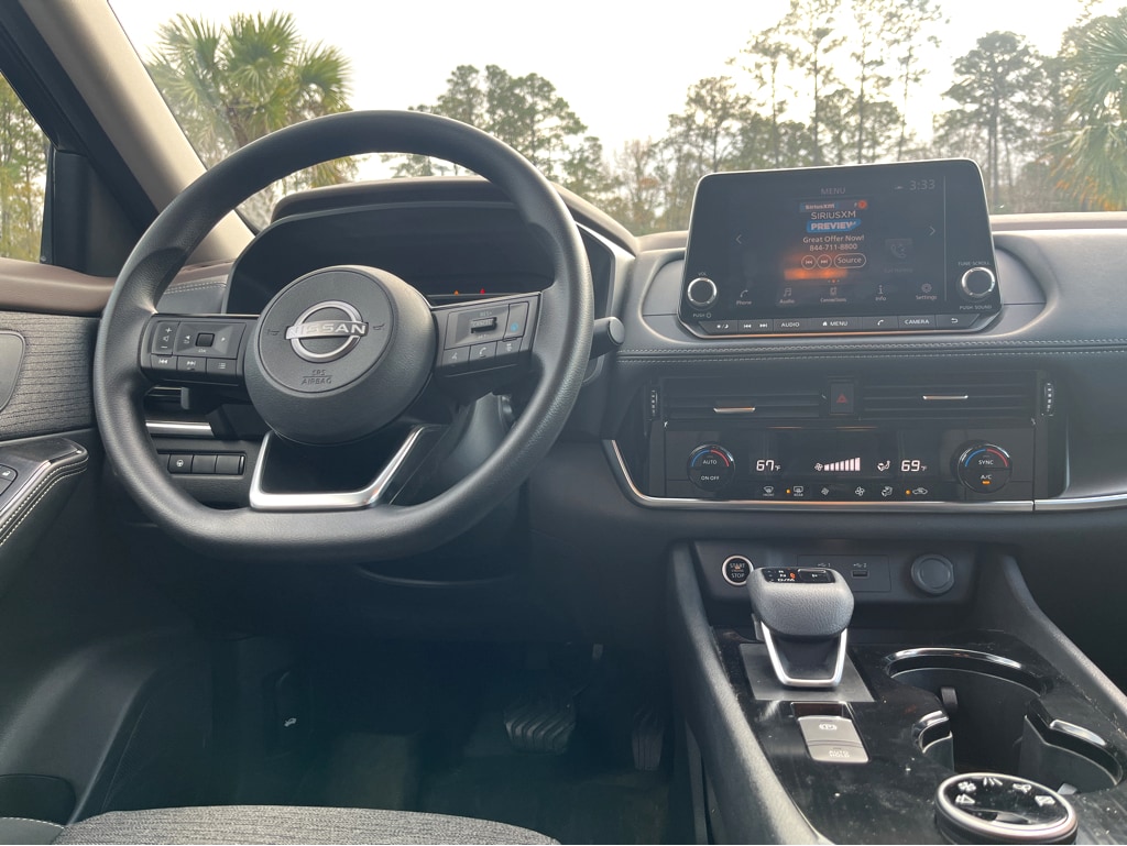 Used 2022 Nissan Rogue SV with VIN 5N1BT3BB3NC688089 for sale in Bluffton, SC