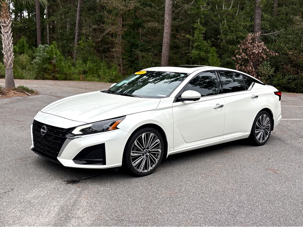 New 2024 Nissan Altima 2.5 SL Sedan