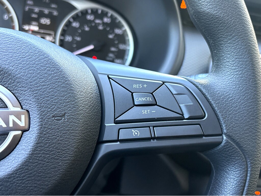 2025 Nissan KICKS PLAY Base - Photo 11