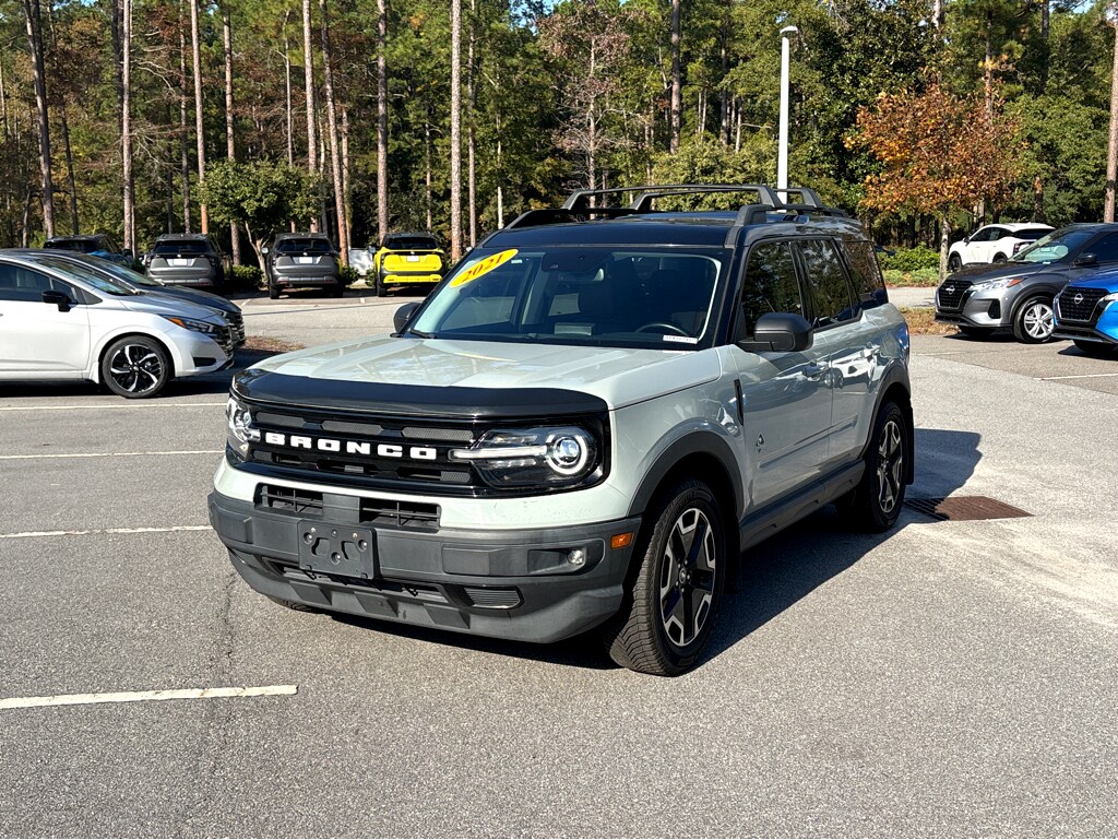 2021 Ford Bronco Sport Outer Banks photo 3