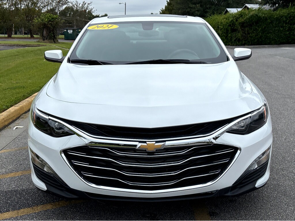 2021 Chevrolet Malibu 1LT photo 2