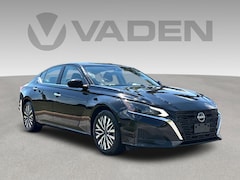 2025 Nissan Altima SV Sedan