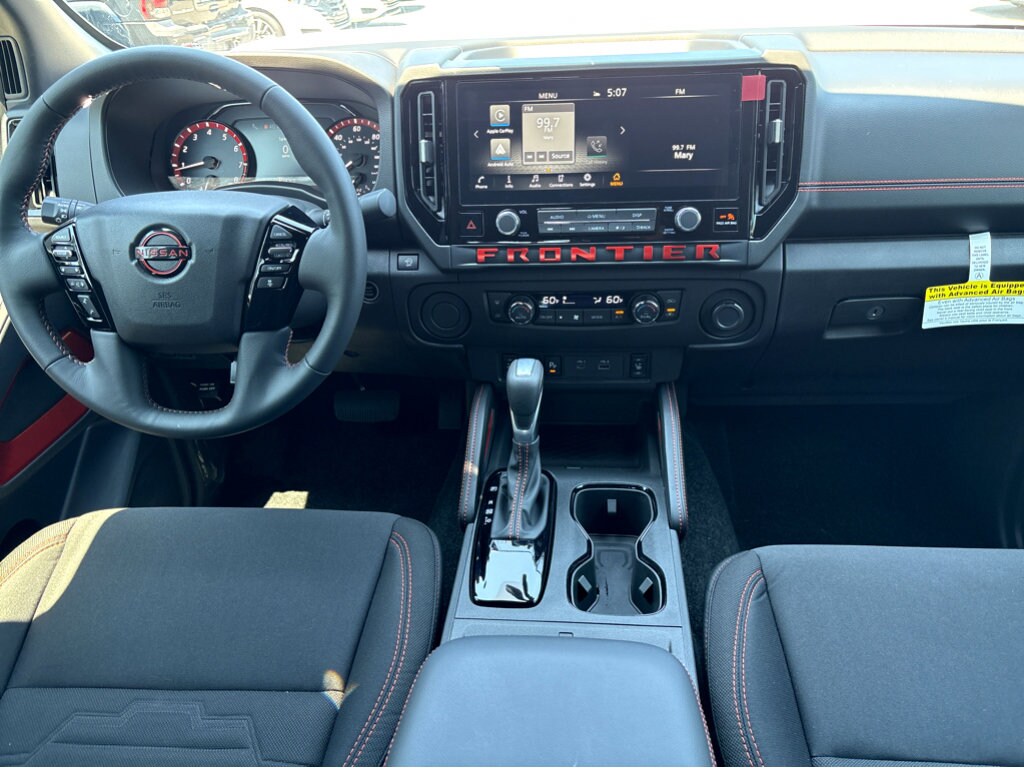 2026 Nissan Frontier PRO-X photo 4