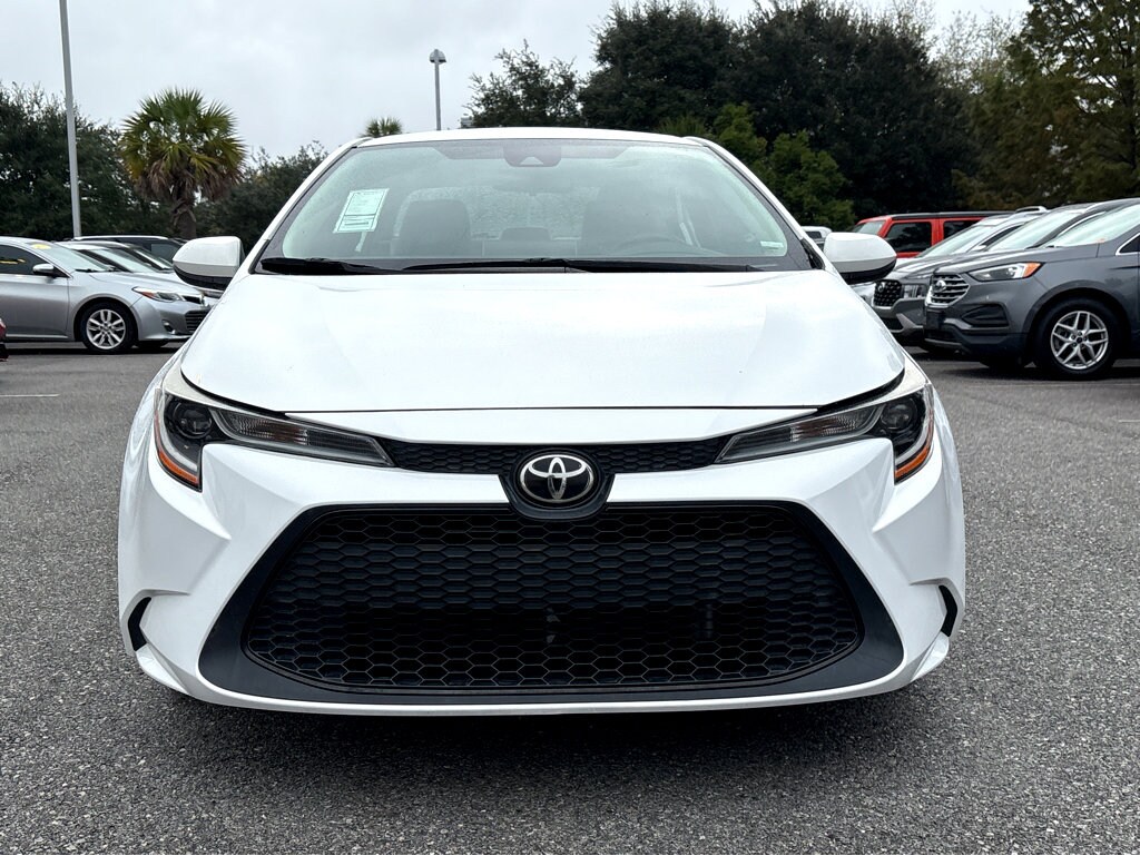 2021 Toyota Corolla LE photo 2