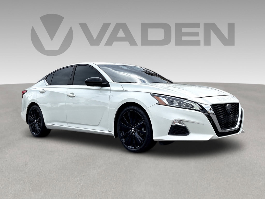 Used 2022 Nissan Altima 2.5 SR Sedan