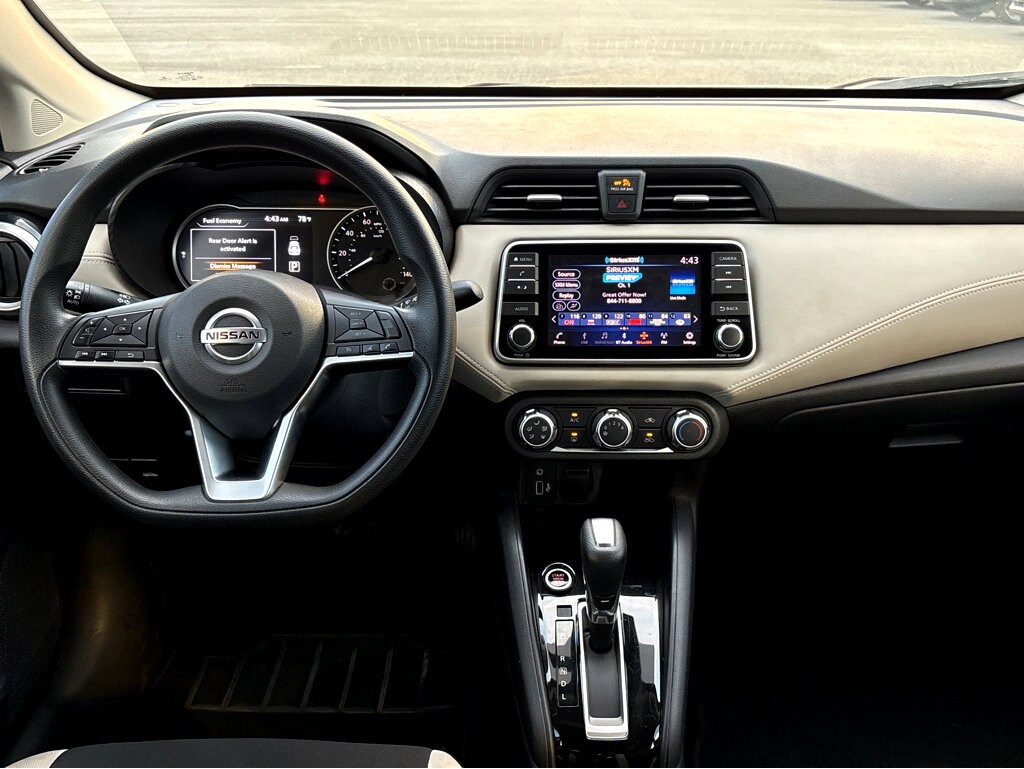 2020 Nissan Versa 1.6 SV photo 4