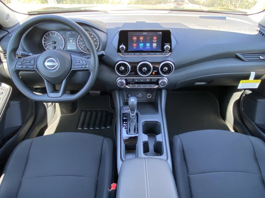 2025 Nissan Sentra S photo 4