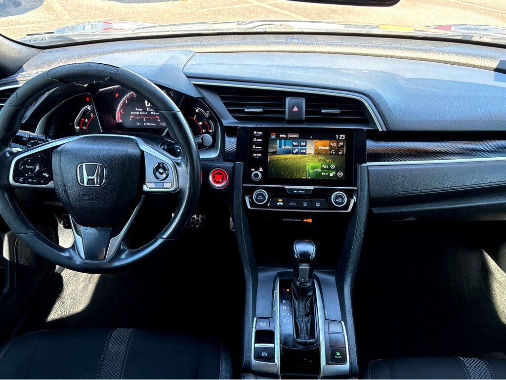 2019 Honda Civic Sport photo 4