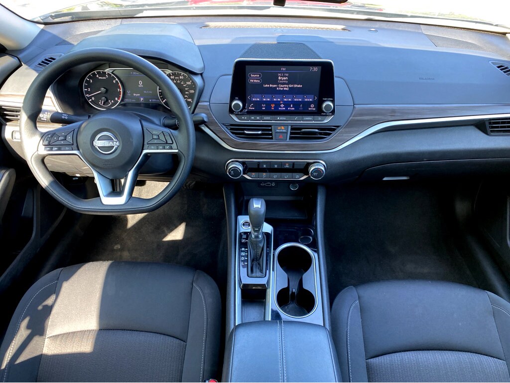 2024 Nissan Altima 2.5 SV photo 4