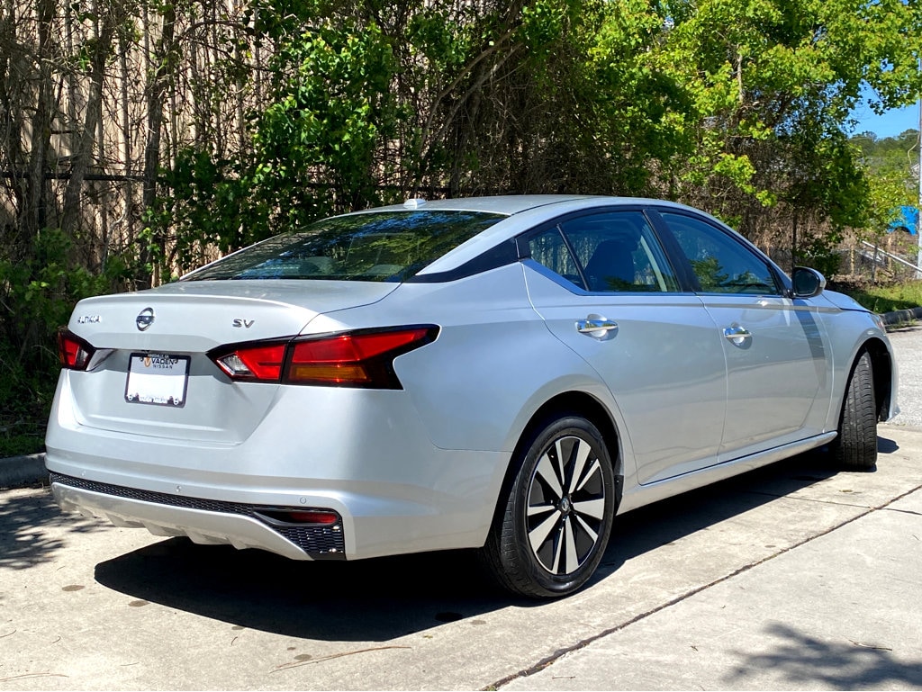 Used 2021 Nissan Altima SV with VIN 1N4BL4DV1MN405389 for sale in Hinesville, GA