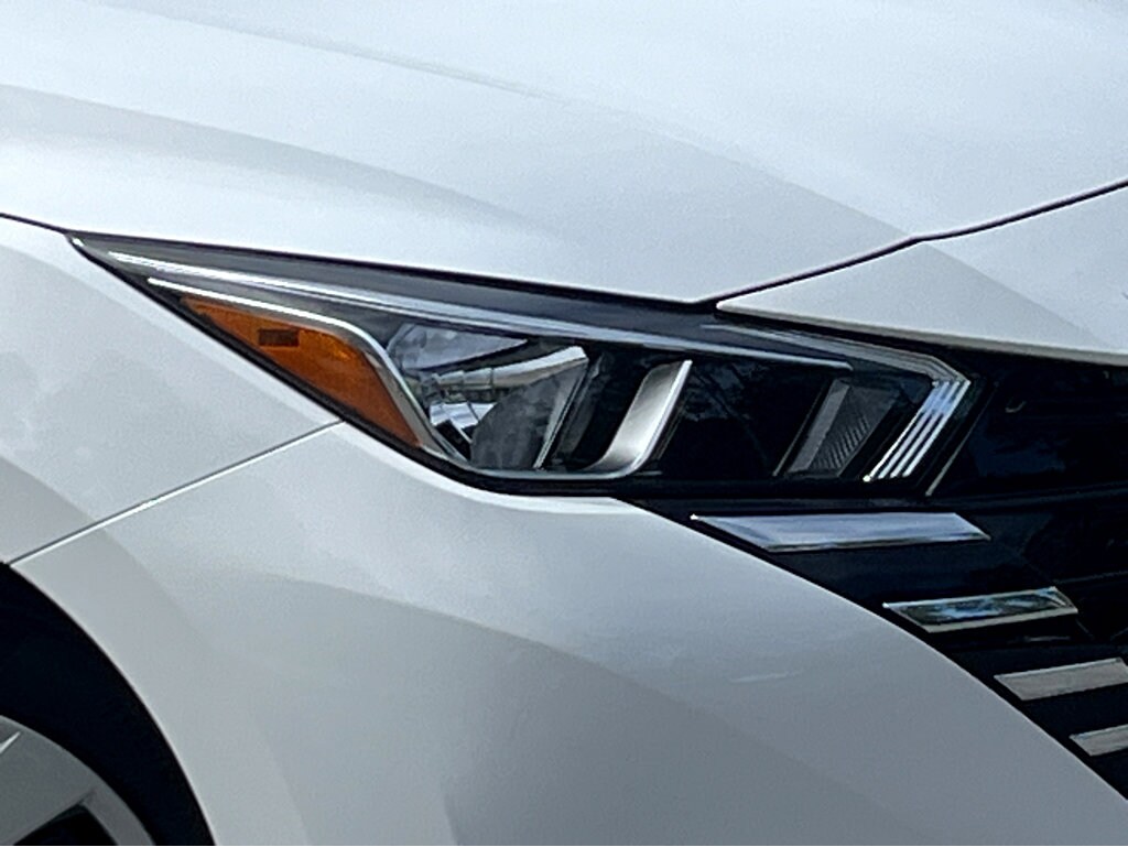 2025 Nissan Sentra S photo 4