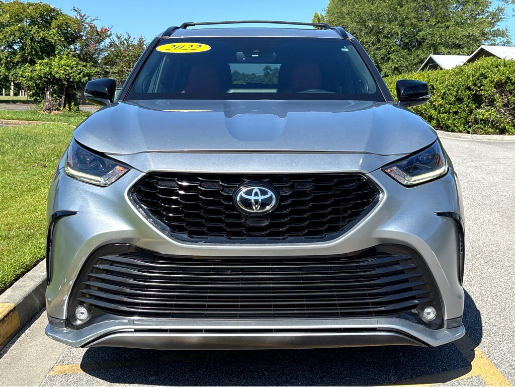 2022 Toyota Highlander XSE photo 2