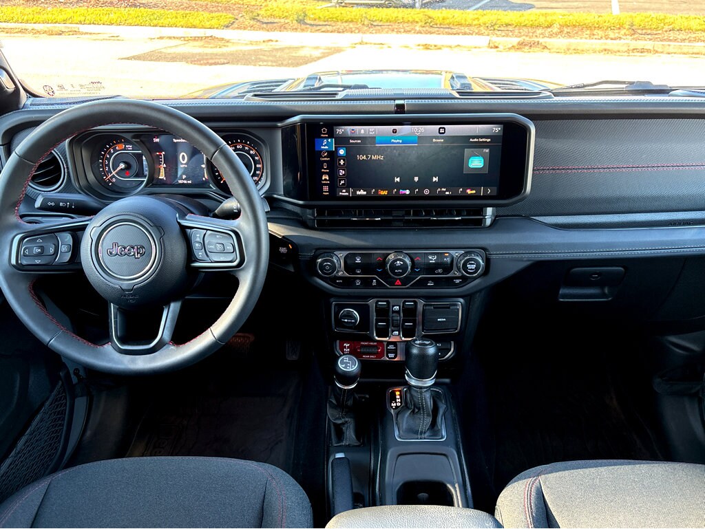 2024 Jeep Wrangler Rubicon photo 4