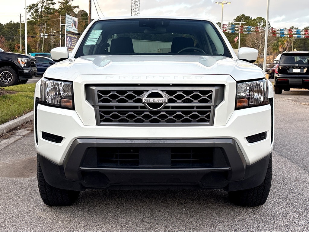 Used 2022 Nissan Frontier SV Truck Crew Cab