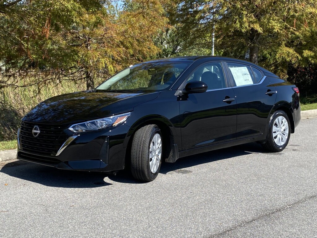 2025 Nissan Sentra S photo 3
