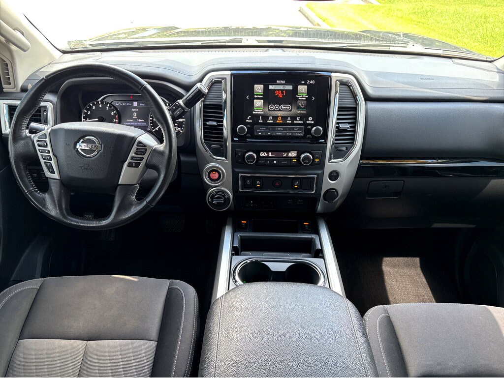 2021 Nissan Titan SV photo 2