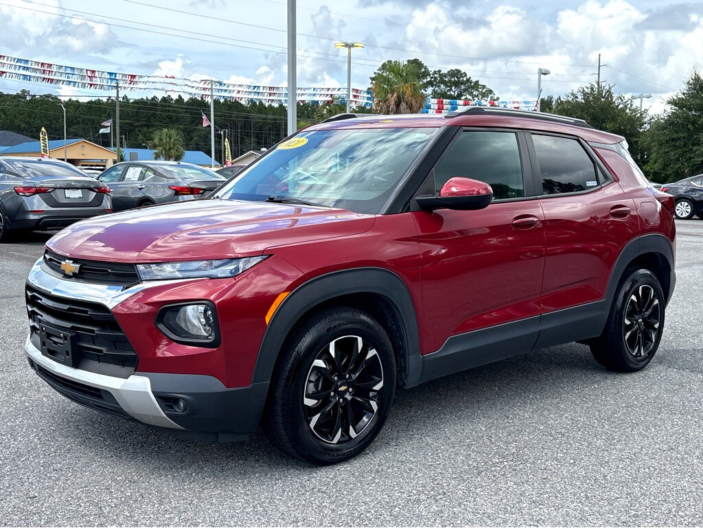 2021 Chevrolet Trailblazer LT photo 3