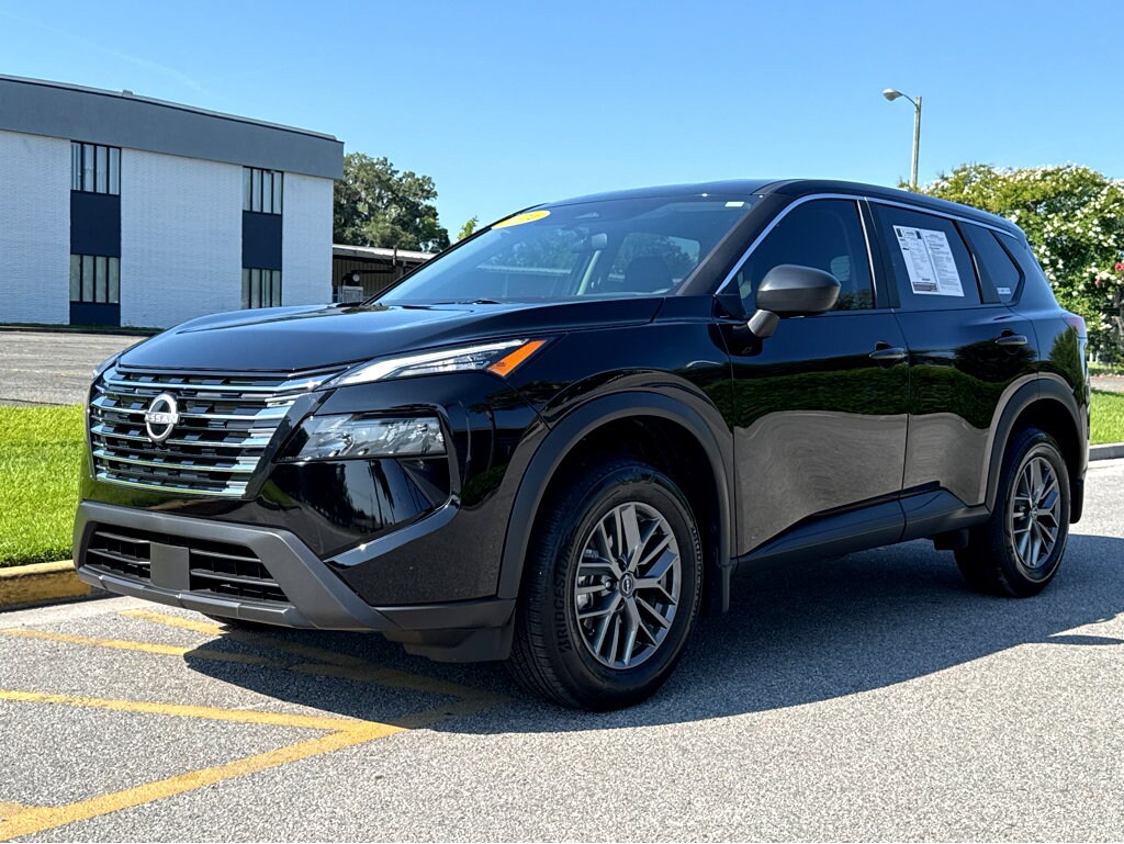 2024 Nissan Rogue S photo 3