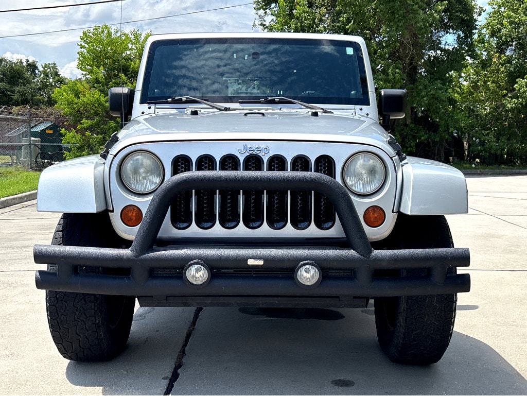Used 2008 Jeep Wrangler Unlimited Sahara with VIN 1J4GA59148L510506 for sale in Hinesville, GA
