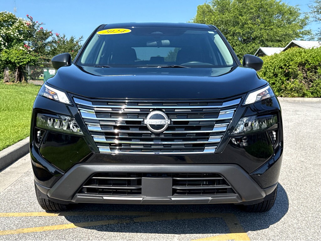 2024 Nissan Rogue S photo 2