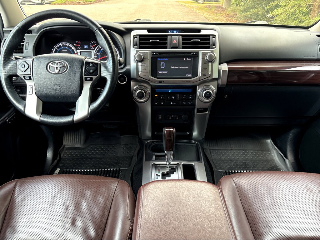 2017 Toyota 4Runner Limited photo 4