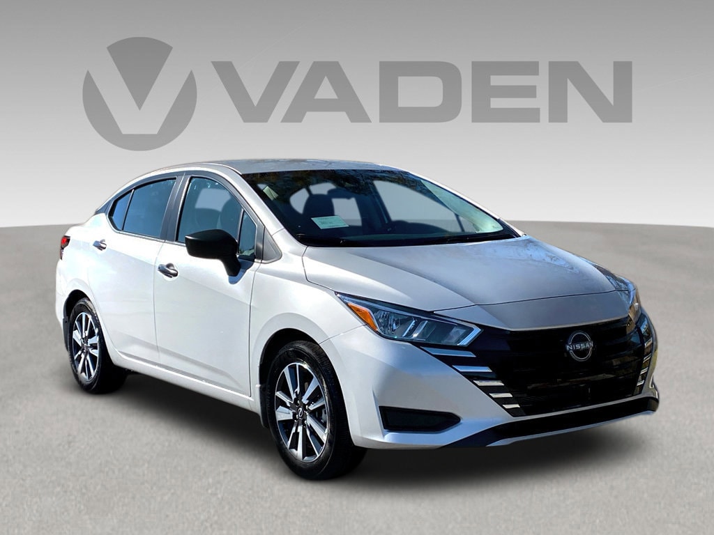 2025 Nissan Versa Sedan 
