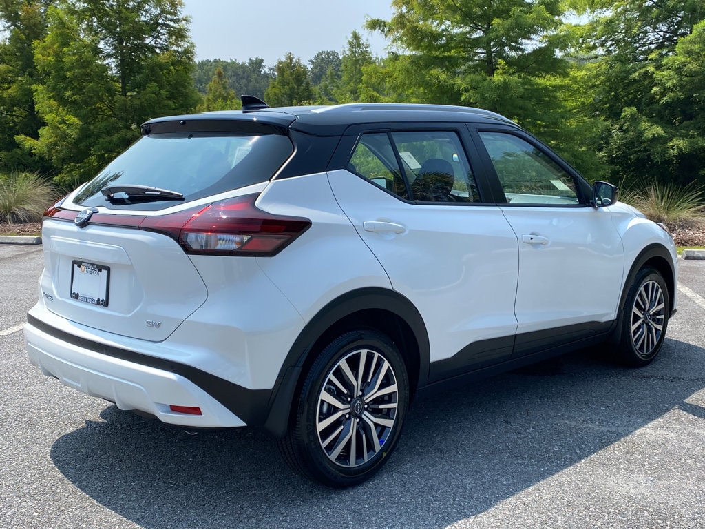 Used 2023 Nissan Kicks SV with VIN 3N1CP5CV4PL542229 for sale in Hinesville, GA