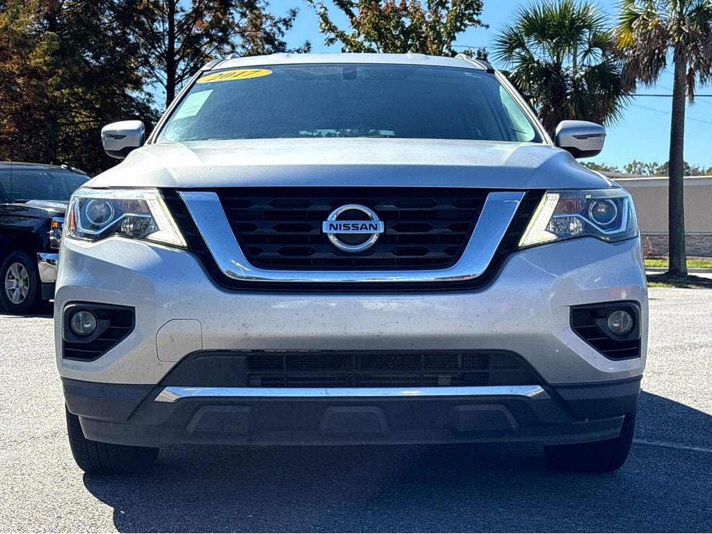 Used 2017 Nissan Pathfinder SV SUV