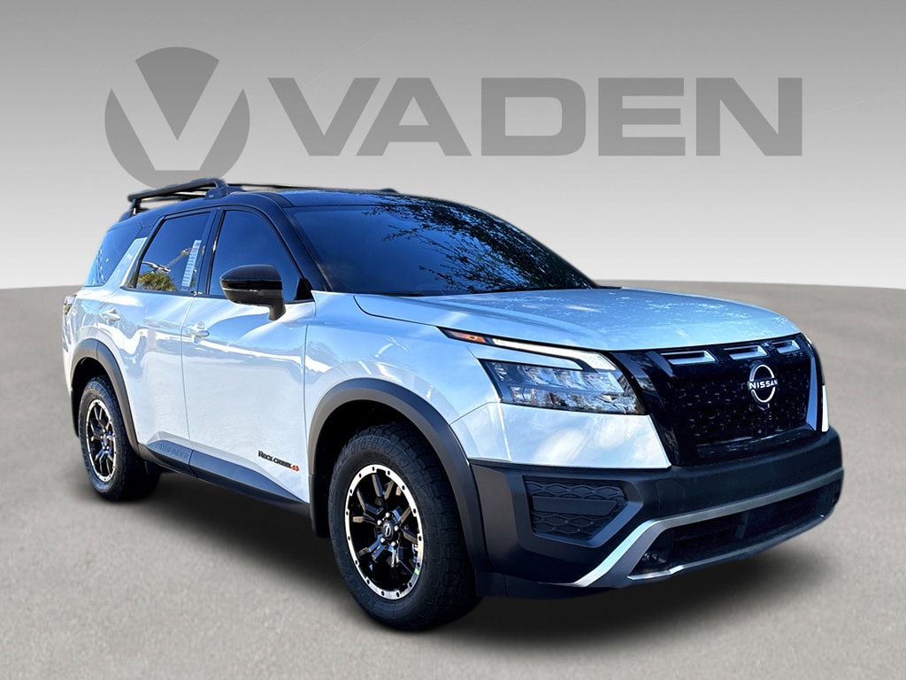 2025 Nissan Pathfinder Rock Creek's photo