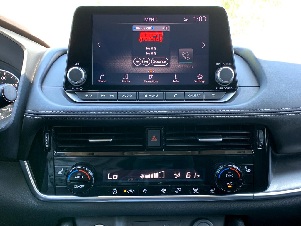 2023 Nissan Rogue SV photo 4