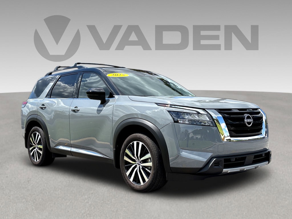 2025 Nissan Pathfinder SUV 