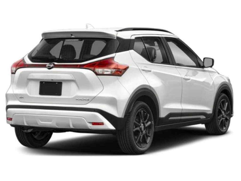 Used 2023 Nissan Kicks SR SUV
