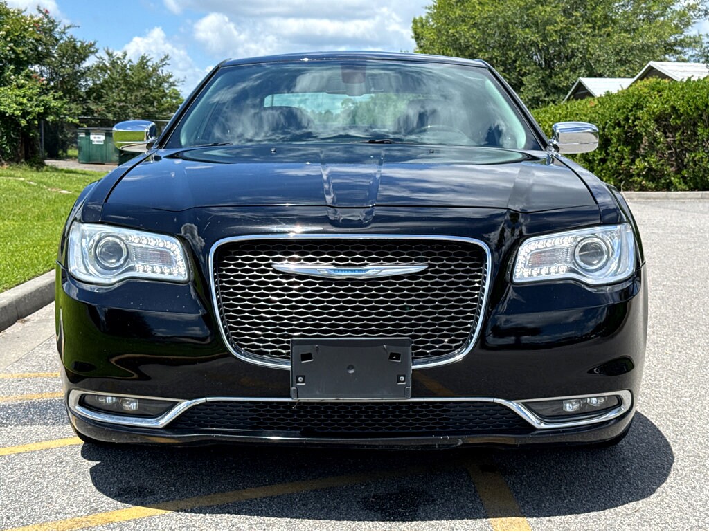 2017 Chrysler 300 C Base photo 2