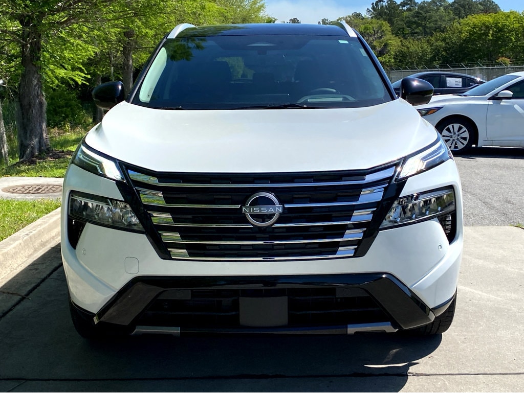 Certified 2025 Nissan Rogue Platinum with VIN JN8BT3DC8SW380134 for sale in Hinesville, GA