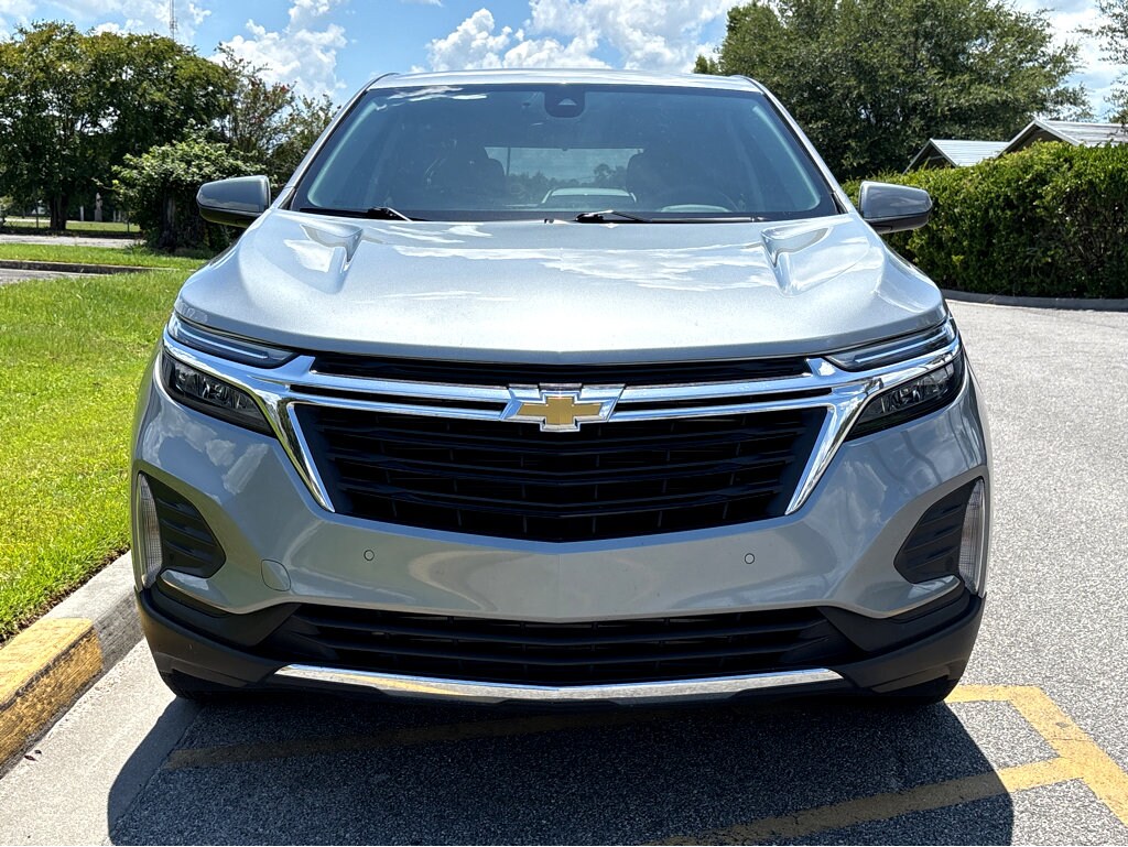 2023 Chevrolet Equinox LT photo 2