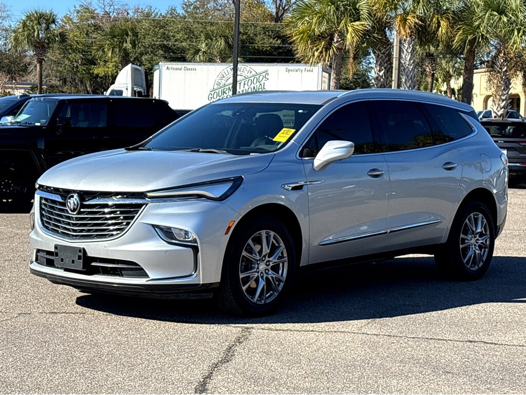 2022 Buick Enclave Premium photo 3