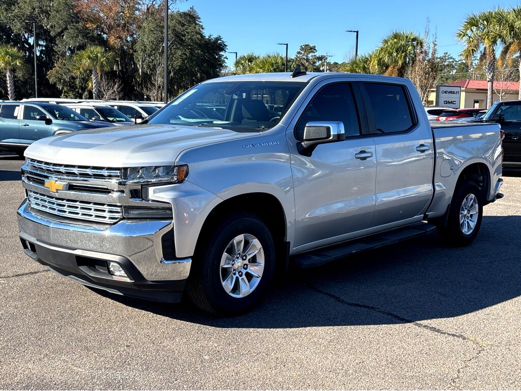 2019 Chevrolet Silverado 1500 LT photo 2
