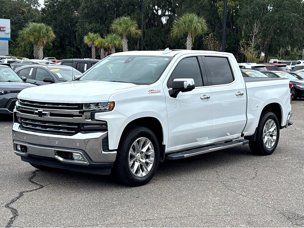 2019 Chevrolet Silverado 1500 LTZ photo 2