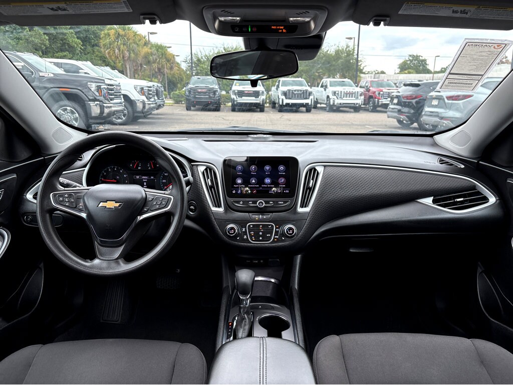 2023 Chevrolet Malibu 1LT photo 4