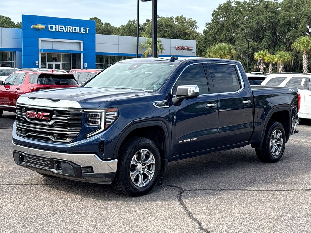 2022 Gmc Sierra 1500 SLT photo 3