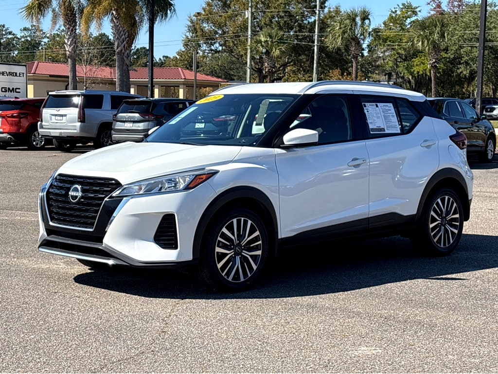 Used 2023 Nissan Kicks SV SUV