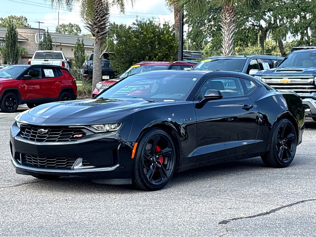 2023 Chevrolet Camaro LT1 photo 3