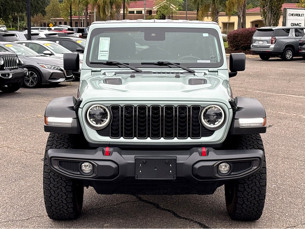 2024 Jeep Wrangler Rubicon photo 2