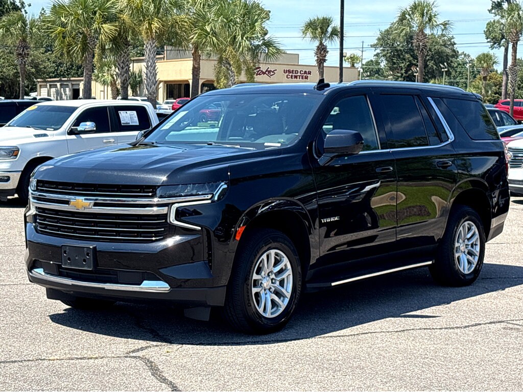 2023 Chevrolet Tahoe LT photo 2