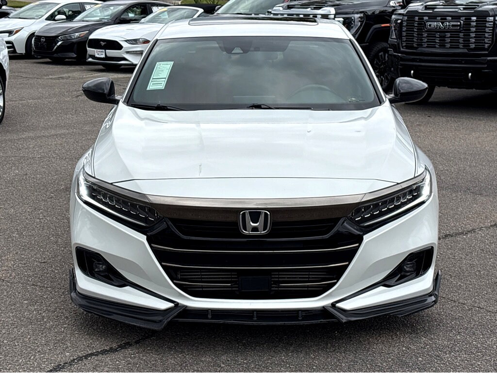 2022 Honda Accord Sport 2.0T photo 2