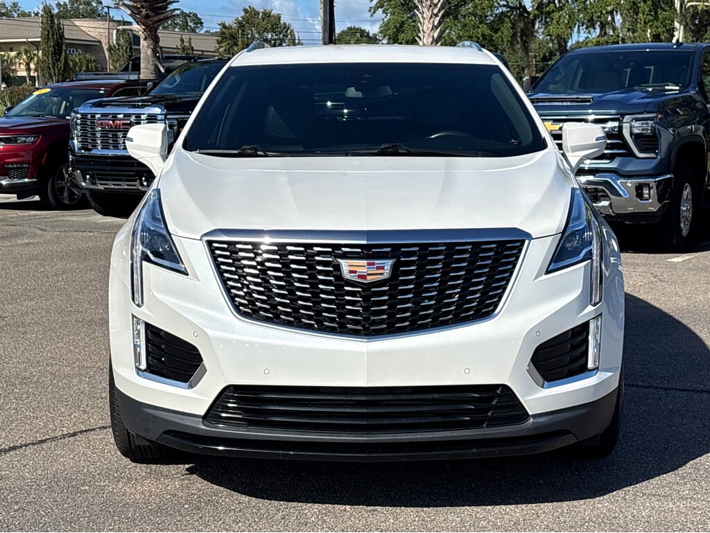 2021 Cadillac XT5 Luxury photo 2