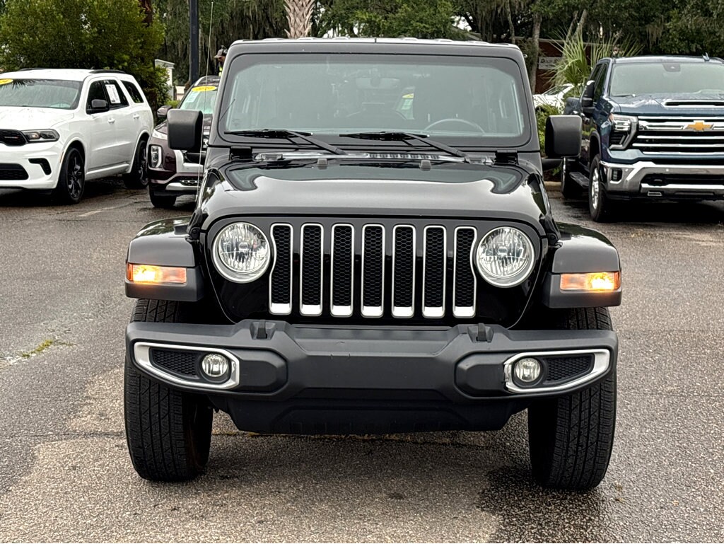 2019 Jeep Wrangler Unlimited Sahara photo 2