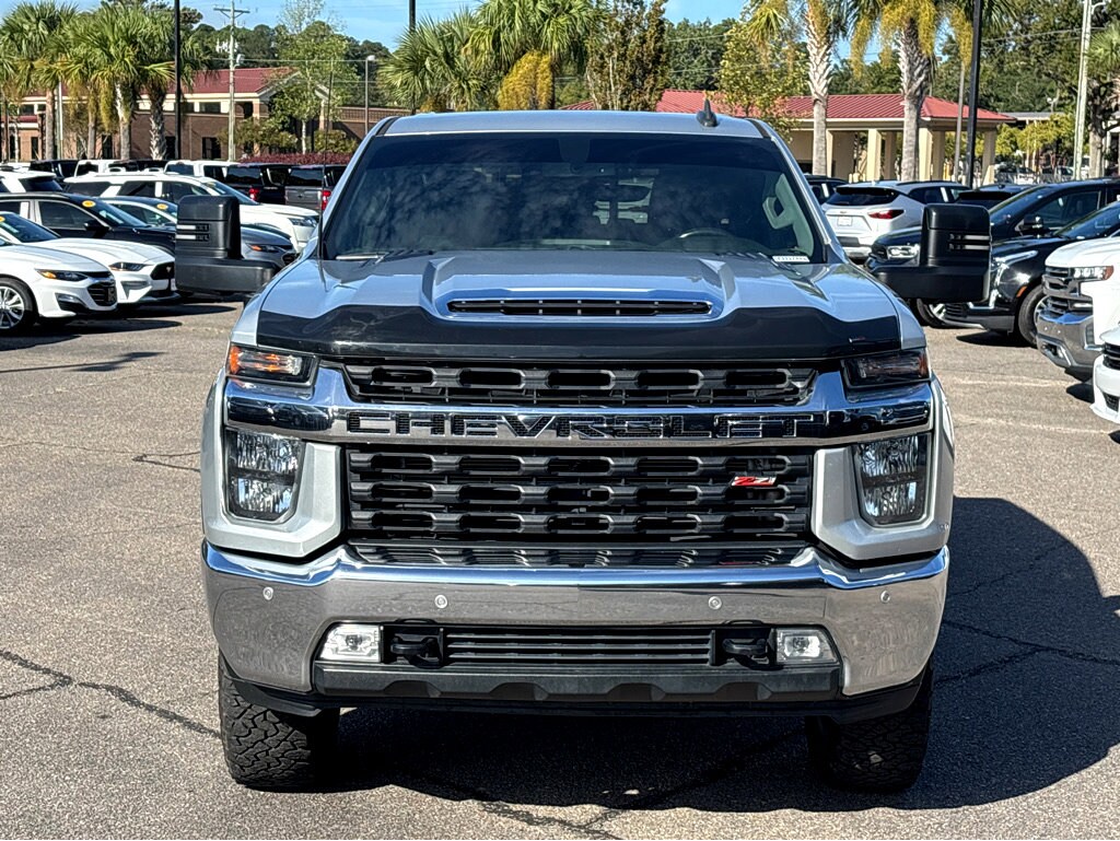2020 Chevrolet Silverado 2500HD LT photo 2